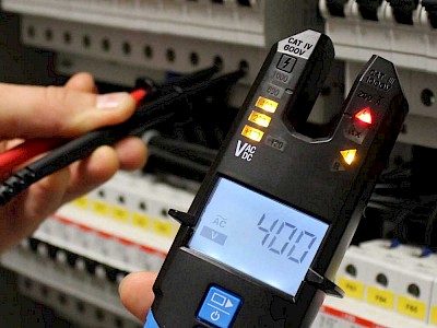 Current-voltage tester